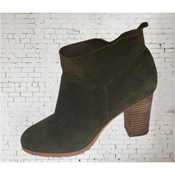 Crown Vintage Darcie Olive Ankle Boot Womens Sz 8M Soft Leather Boho Classic - Picture 1 of 11